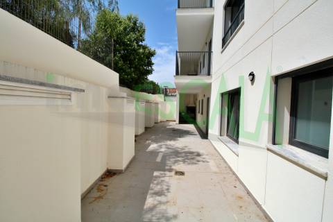 Apartamento T3 na Castanheira do Ribatejo com 173 m² com terraço