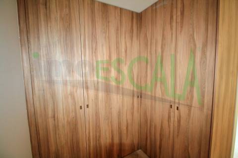 Apartamento T3 na Castanheira do Ribatejo com 173 m² com terraço