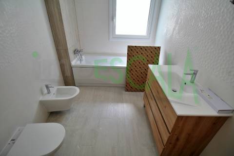 Apartamento T3 na Castanheira do Ribatejo com 173 m² com terraço