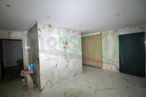 Apartamento T3 na Castanheira do Ribatejo com 173 m² com terraço