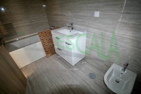 Apartamento T2 na Castanheira do Ribatejo com 88 m² com terraço