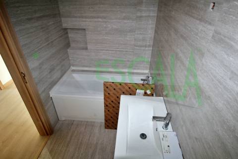 Apartamento T3 na Castanheira do Ribatejo com 142 m² com terraço e varanda