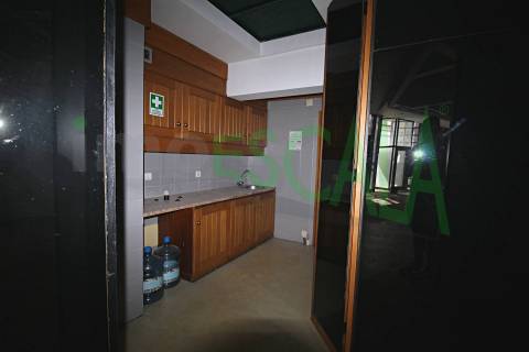 Loja de 460m2 no centro da zona histórica de Santarém