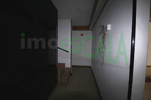 Loja de 460m2 no centro da zona histórica de Santarém