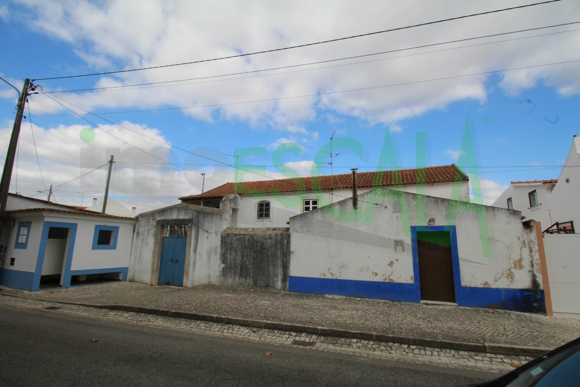 Moradia para Restaurar T6 Venda em Pontével,Cartaxo