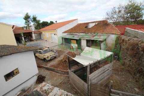 Moradia para Restaurar T6 Venda em Pontével,Cartaxo