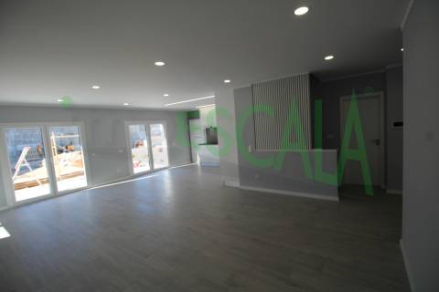 Moradia T4 no centro do Cartaxo