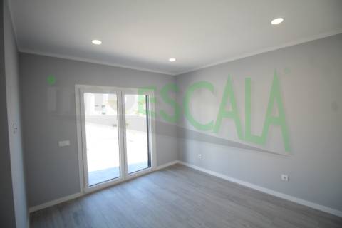 Moradia T4 no centro do Cartaxo