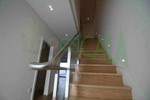 Moradia T3 em Condomínio fechado