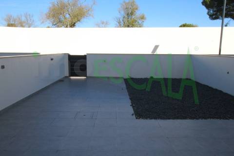 Moradia T3 em Condomínio fechado