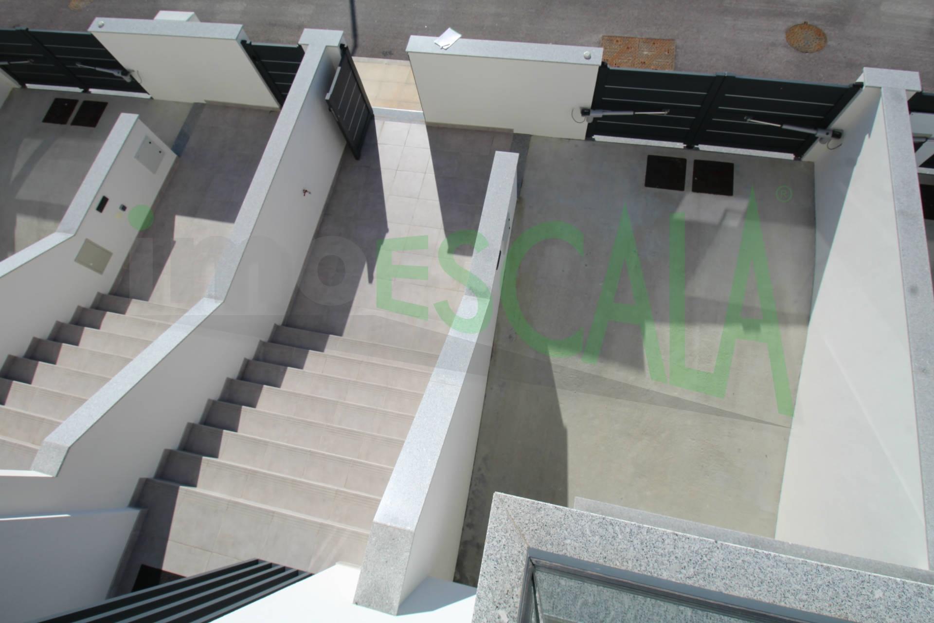 Moradia T3 em Condomínio fechado