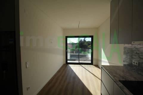 Moradia T3 em Condomínio fechado