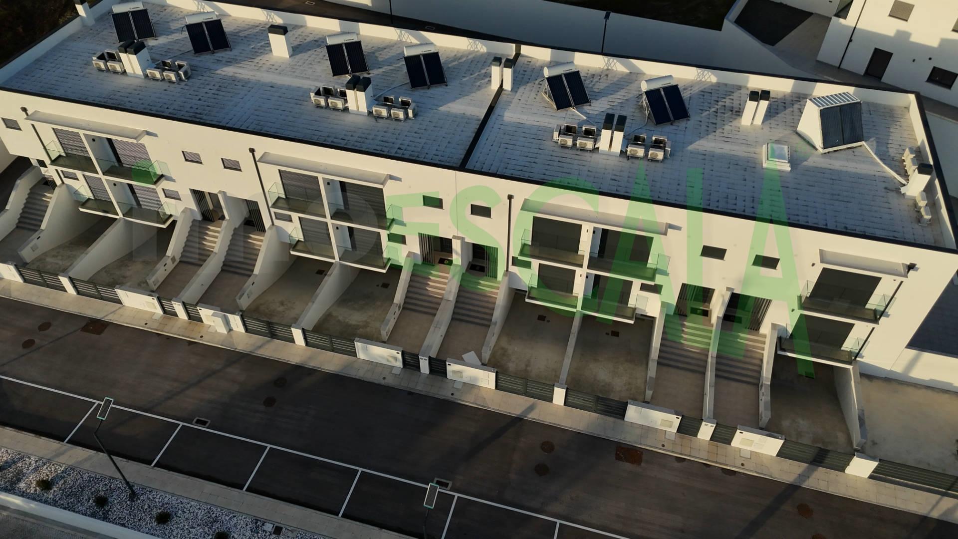 Moradia T3 em Condomínio fechado