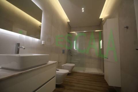 Moradia T3 em Condomínio fechado