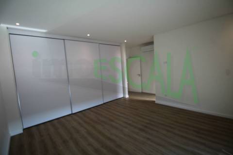 Moradia T3 em Condomínio fechado