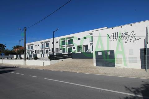 Moradia Geminada T4 Venda em Aveiras de Cima,Azambuja