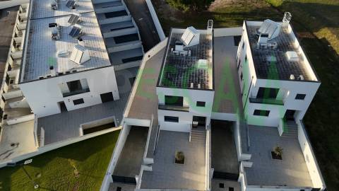 Moradia Geminada T4 Venda em Aveiras de Cima,Azambuja