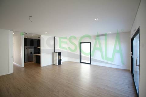 Moradia Geminada T4 Venda em Aveiras de Cima,Azambuja