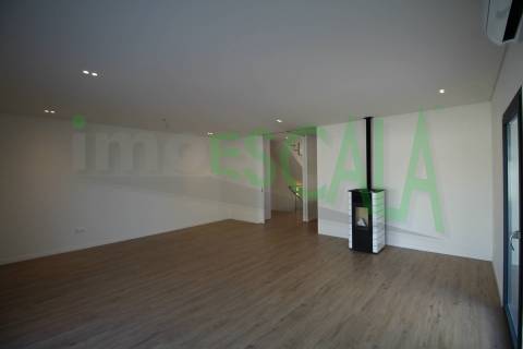 Moradia Geminada T4 Venda em Aveiras de Cima,Azambuja