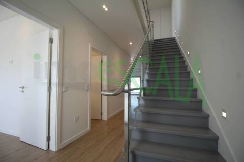 Moradia Geminada T4 Venda em Aveiras de Cima,Azambuja