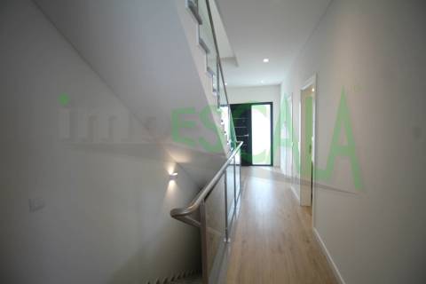 Moradia Geminada T4 Venda em Aveiras de Cima,Azambuja