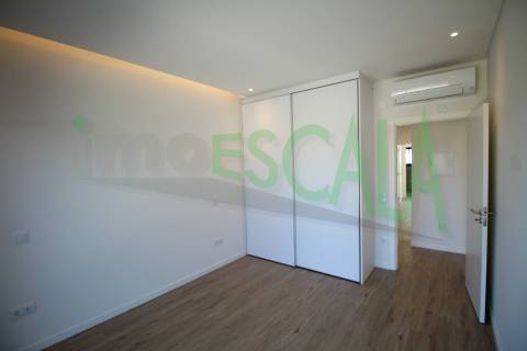 Moradia Geminada T4 Venda em Aveiras de Cima,Azambuja