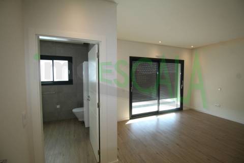 Moradia T4 isolada no concelho de Azambuja