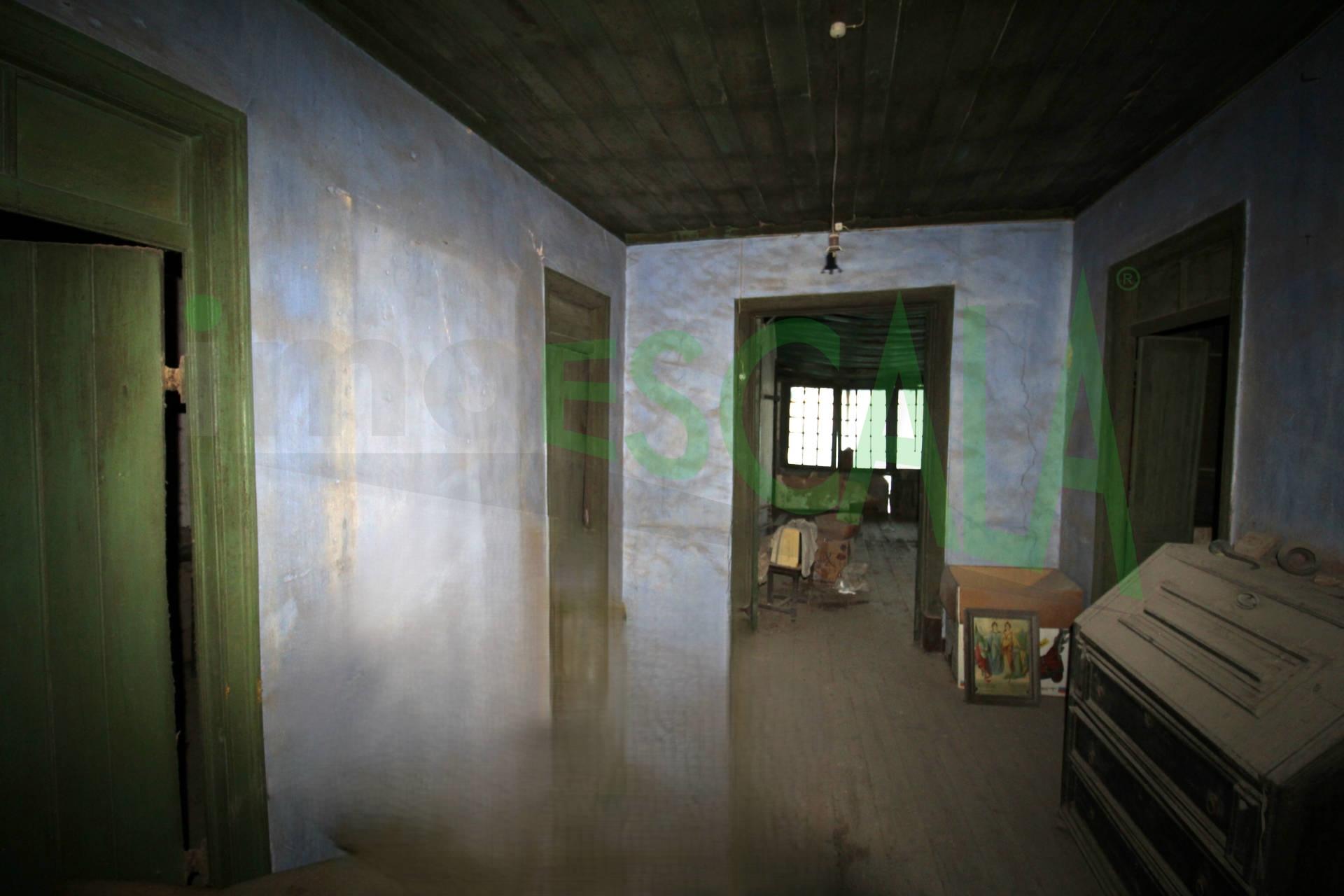 Moradia Centenária para Recuperar no Cartaxo