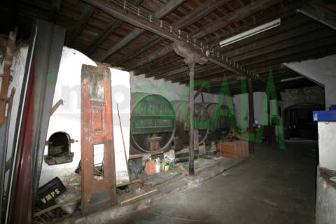 Moradia Centenária para Recuperar no Cartaxo