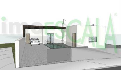 Moradia T3 independente em Santarém