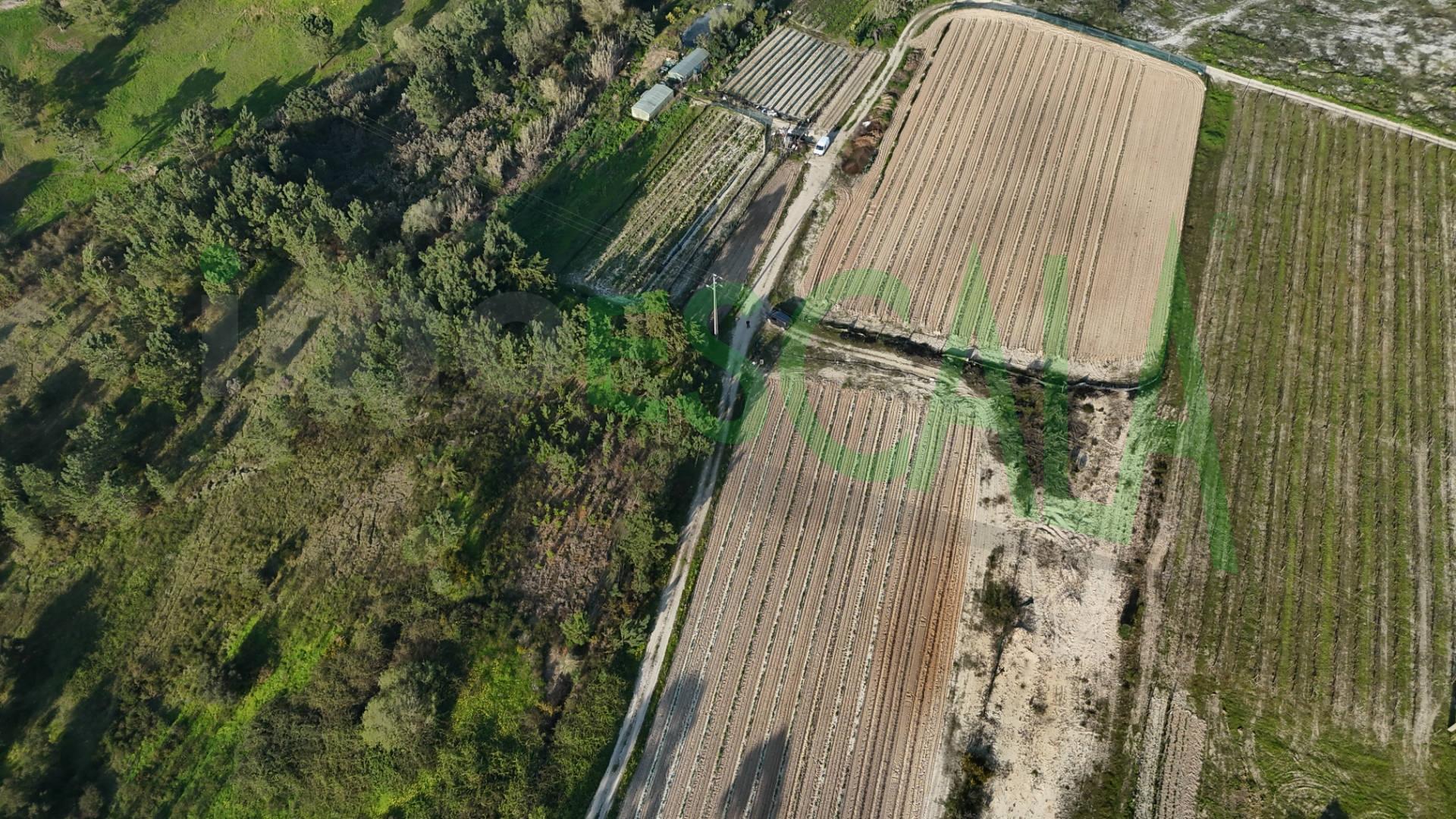 Terreno de 26.600 m² com viabilidade de construção
