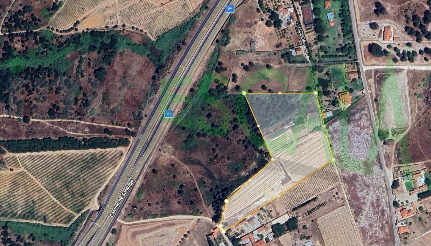 Terreno de 26.600 m² com viabilidade de construção