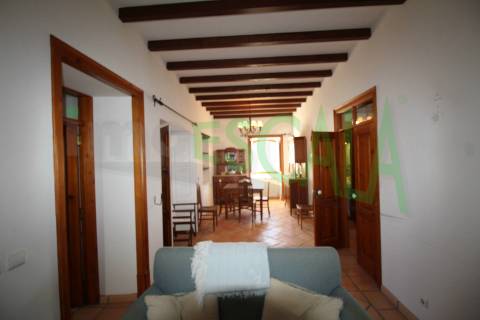 Moradia T5 com Piscina e Jardim