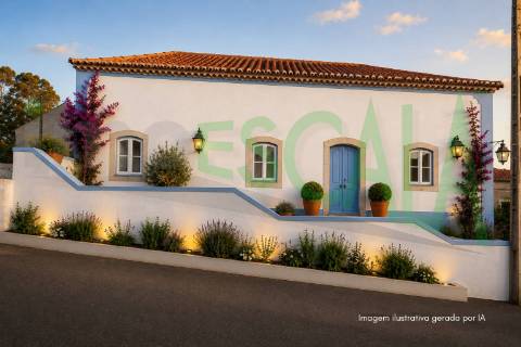 Moradia T5 com Piscina e Jardim
