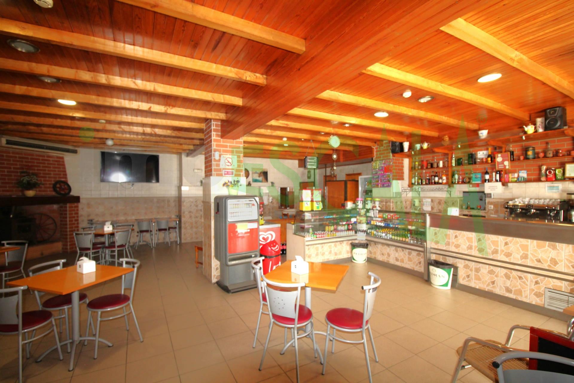 Café/Restaurante para venda no concelho de Azambuja