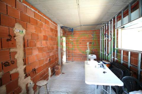 Moradia de linhas modernas em Santarém