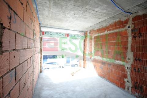 Moradia de linhas modernas em Santarém