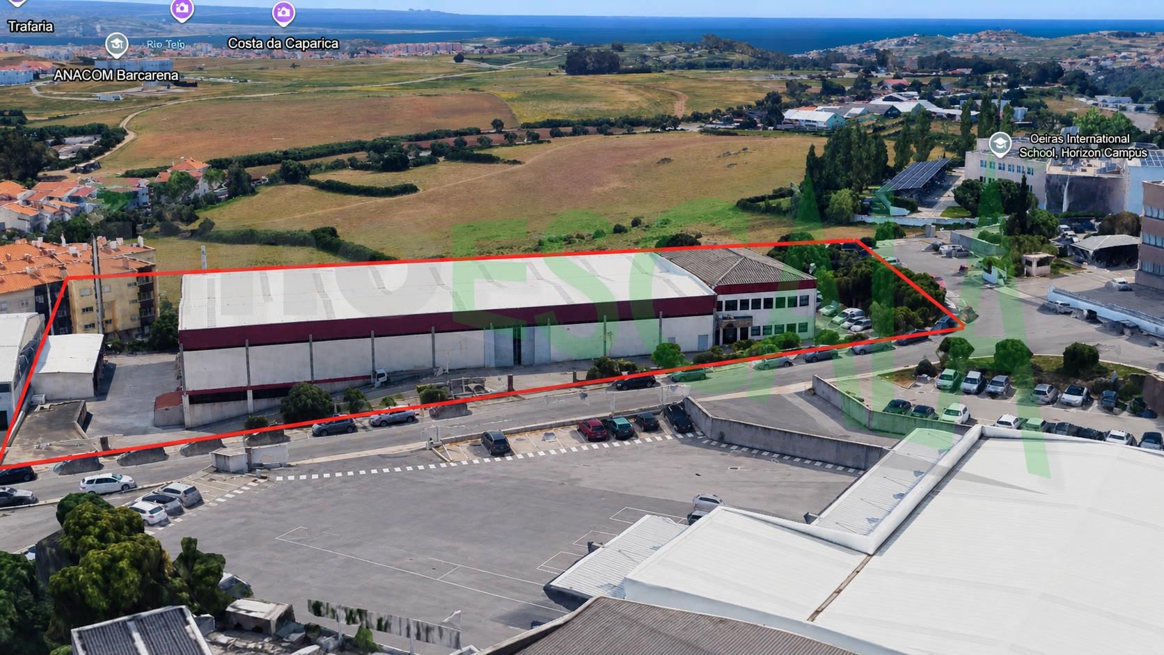 Armazém industrial em Oeiras