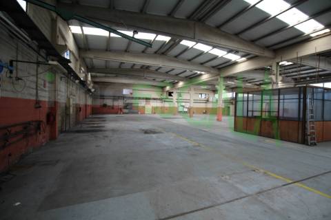 Armazém industrial em Oeiras