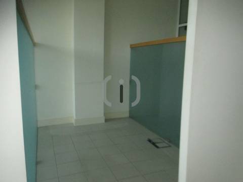 Loja  Arrendamento em Glória e Vera Cruz,Aveiro