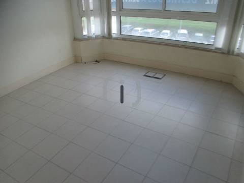 Loja  Arrendamento em Glória e Vera Cruz,Aveiro