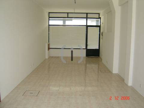 Loja  Venda em Santa Joana,Aveiro