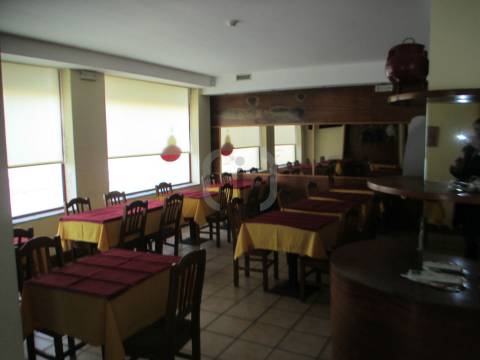 Loja  Trespasse em São João de Loure e Frossos,Albergaria-a-Velha