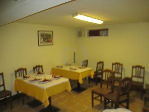 Loja  Trespasse em São João de Loure e Frossos,Albergaria-a-Velha