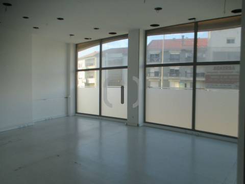 Loja  Arrendamento em Glória e Vera Cruz,Aveiro