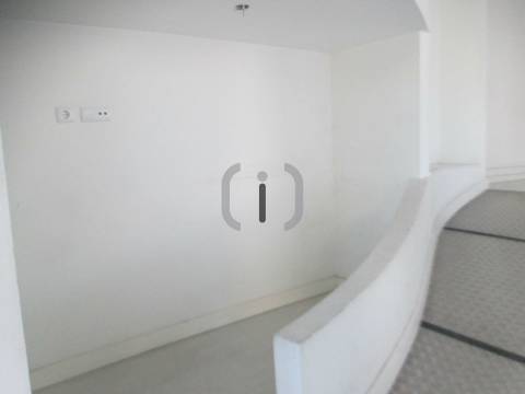 Loja  Arrendamento em Glória e Vera Cruz,Aveiro