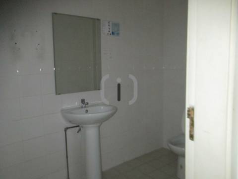 Loja  Arrendamento em Glória e Vera Cruz,Aveiro