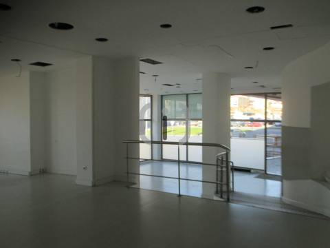 Loja  Arrendamento em Glória e Vera Cruz,Aveiro