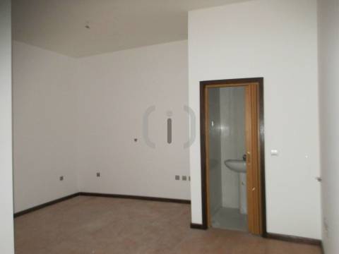 Loja  Venda em Glória e Vera Cruz,Aveiro