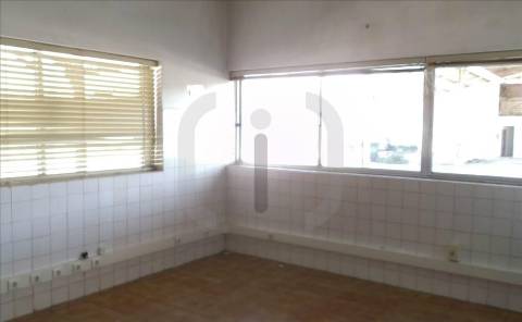 Armazém  Venda em Oliveira do Bairro,Oliveira do Bairro
